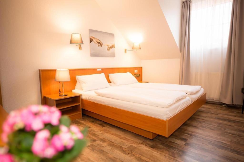 Hotel Weisse Muehle Breitenworbis Exteriör bild