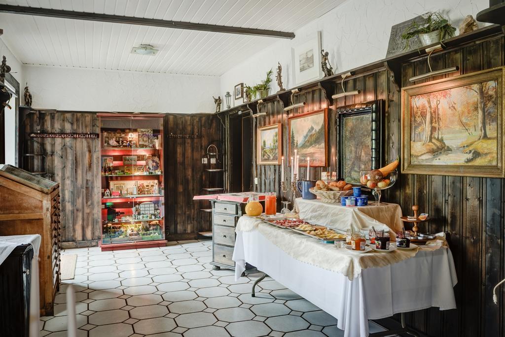 Hotel Weisse Muehle Breitenworbis Exteriör bild